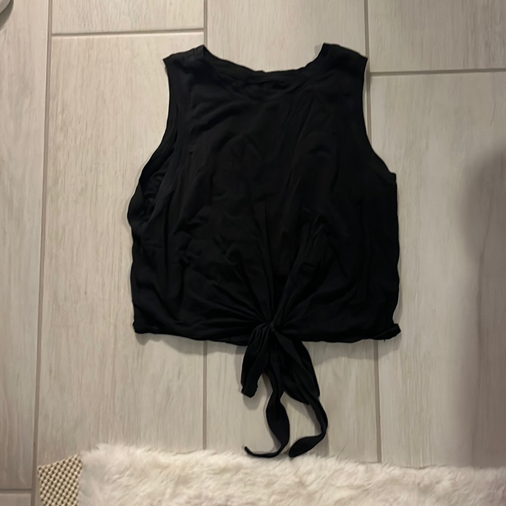 Lululemon Tie Front tank top